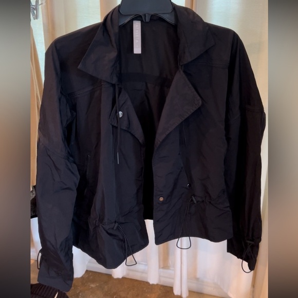 ATHLETA Acadia Black recycled nylon gorpecore utility light weight Jacket - Picture 4 of 4